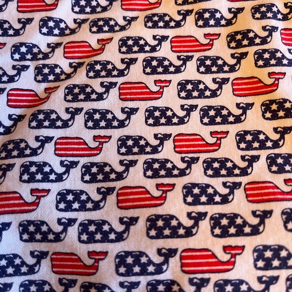Vineyard Vines Patriotic Shorts - only worn once - Picture 4 of 7